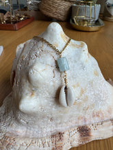 Load image into Gallery viewer, Mares
