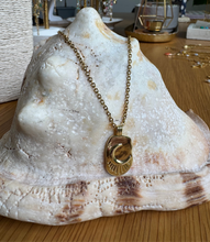 Load image into Gallery viewer, Lunera
