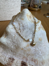 Load image into Gallery viewer, Caracoles
